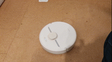 Roboter fährt im Kreis