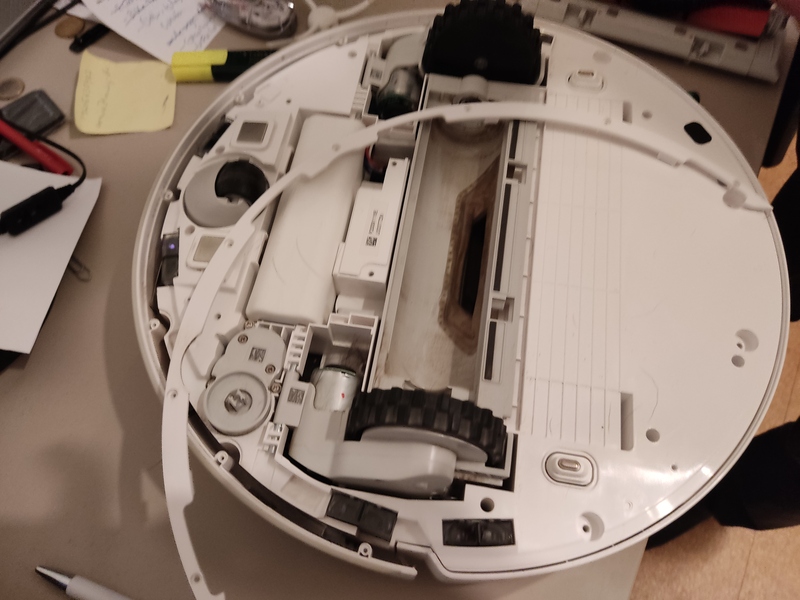 Bild von der unteren Seitenabdeckung.