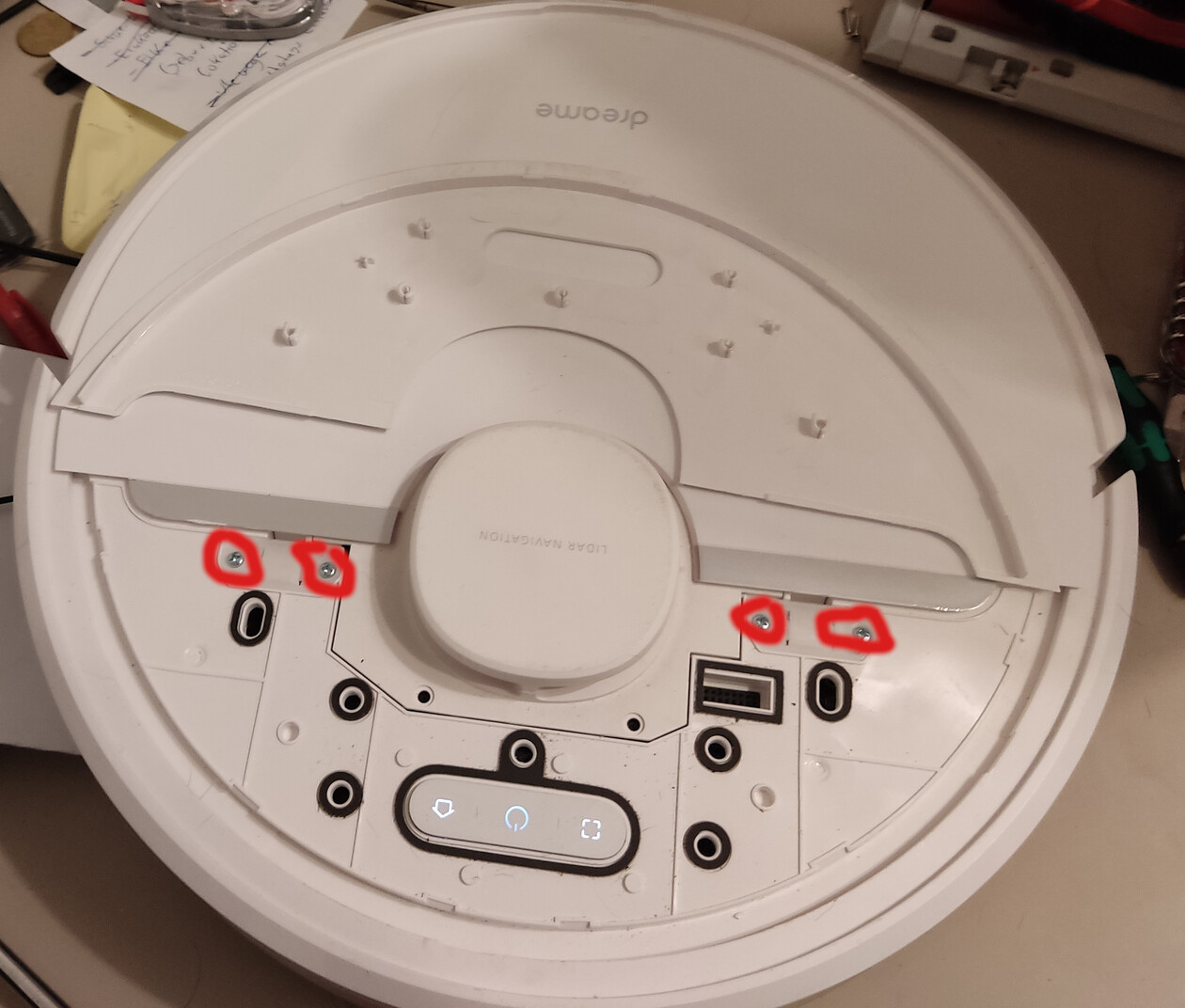 Bild von Schrauben der Frontabdeckung